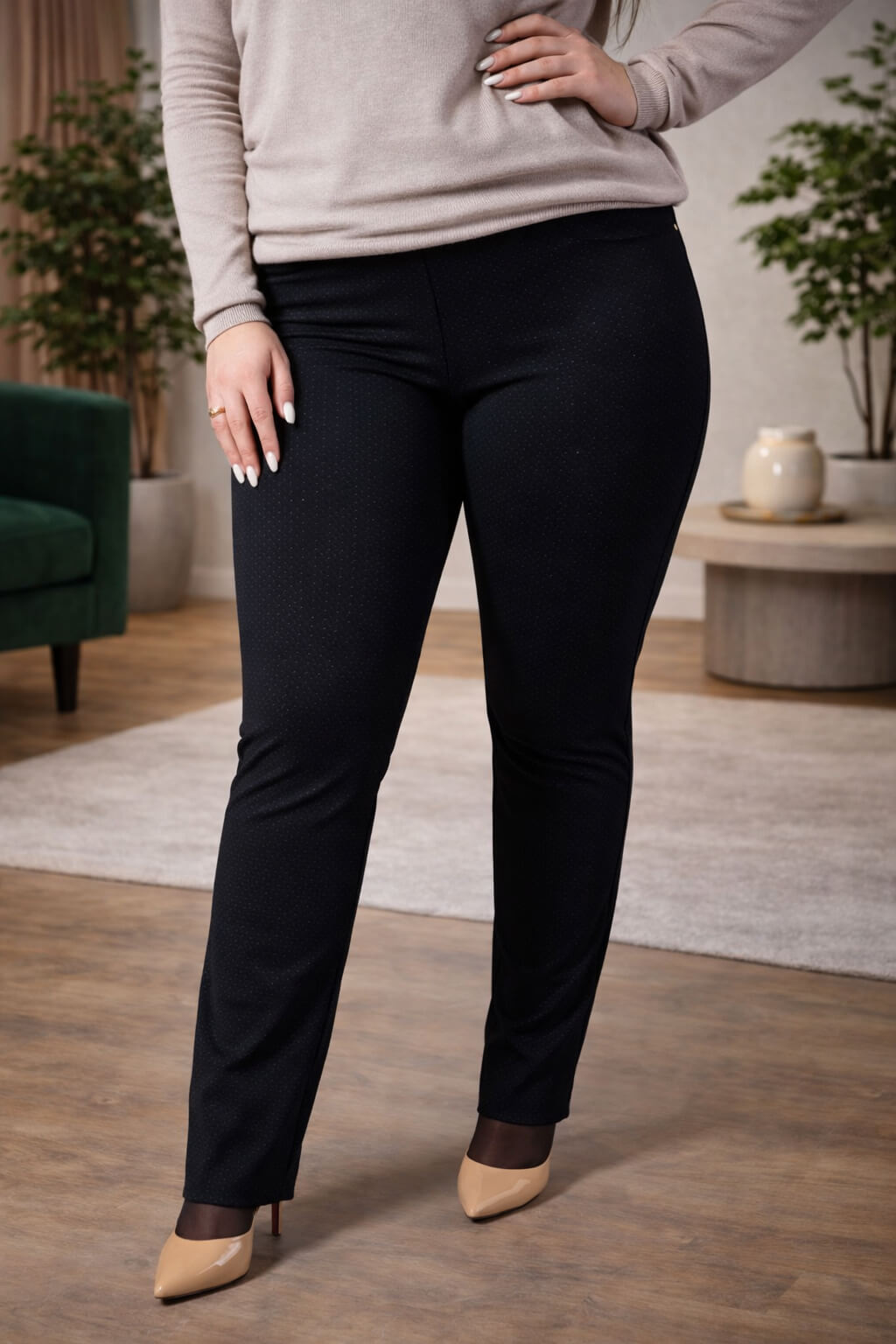 Жіночі брюки 4.1